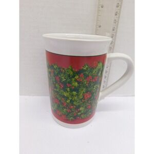 Royal Norfolk Mug Christmas Holiday Holly Berry Red Green Greenbrier Int'l 4.5"